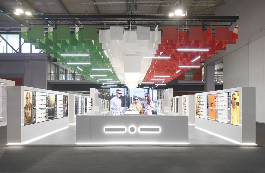 Stand di Italia Independent a MIDO 2022