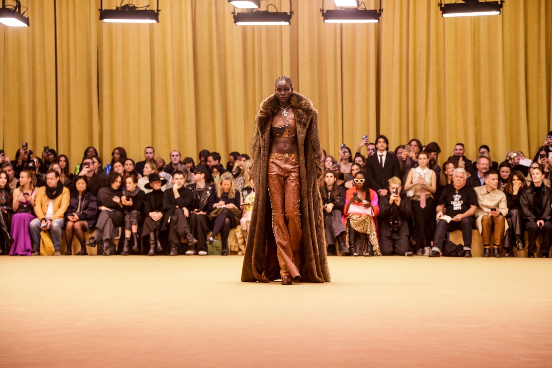 Sfilata Roberto Cavalli Milano Fashion Week Febbraio 2023