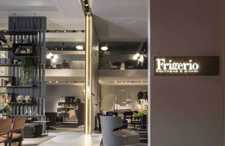 Frigerio Salotti stand al salone del mobile